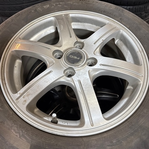 タイヤホイールセット　15x5.5 is52 4h100