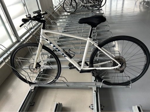 2023年冬新品購入　TREK FX3 Disc クロスバイクMサイズ