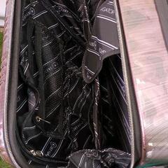 0612-127 スーツケース　※鍵無しの画像