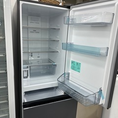 2023年製✨3ドア冷蔵庫🌸自動製氷機能付き✨他にも冷蔵庫あります！の画像