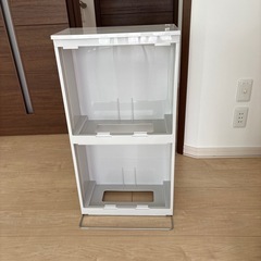 お取引中　ニトリ　ゴミ箱　すっきり収まる薄型ワイドペダルペールの画像