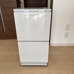 お取引中　ニトリ　ゴミ箱　すっきり収まる薄型ワイドペダルペール