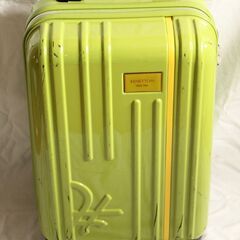 ベネトン　薄緑　スーツケース　1泊2日程度　小型
