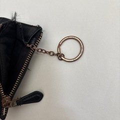 COACHの名刺ケースとキーケースの画像