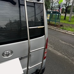ハイエース　標準ルーフ用　リアラダー　型番　SL14