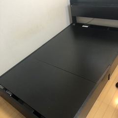 ダブルベッドフレーム