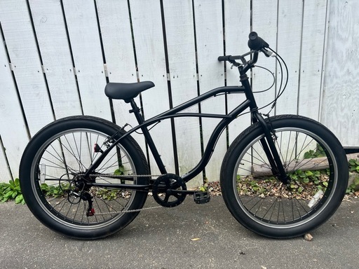 クランカー カスタム セミファットバイク 
クルーザー ギア付き