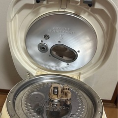 TOSHIBA RC-18VQH 真空圧力IH 炊飯器 10合の画像