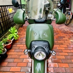 原付50cc Uber フードデリバリー キャンプの画像