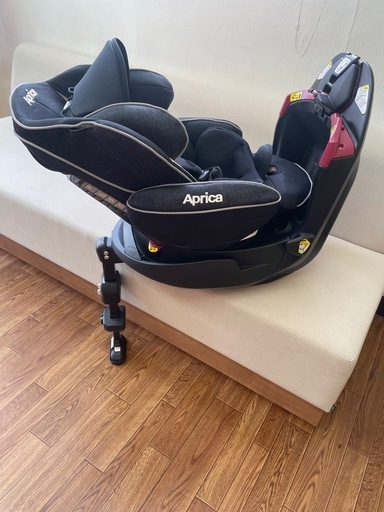 チャイルドシート　アップリカ　フラディアグロウ