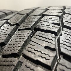 DUNLOP WINTER MAXX WM02 205/65R16 16インチ スタッドレス 4本 22年製 バリ溝 ヤリスクロス C28セレナ 10系アルファード等　(KTA237)クレジットカード QRコード決済可能の画像