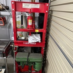 車整備でプレス機や卓上ボール盤溶接機貸します