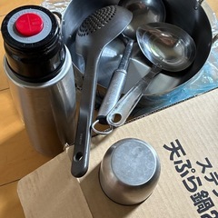 キッチングッズ　天ぷら鍋など