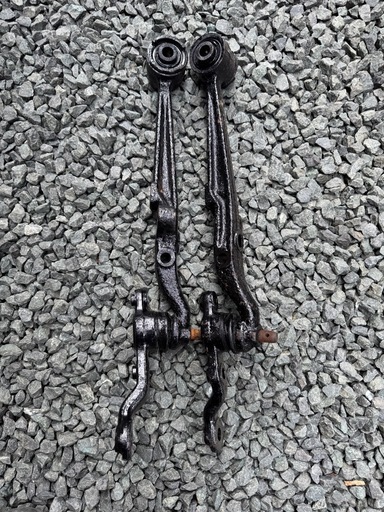jzx90 jzx100 ロアナックルセット