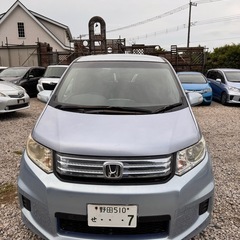 ホンダ  フリード スパイク ハイブリッド 平 成23年車の画像