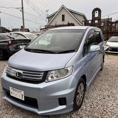 ホンダ  フリード スパイク ハイブリッド 平 成23年車