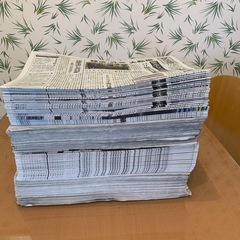 新聞紙20キロ　未使用　ペットシート　窓拭き　野菜の保存の画像