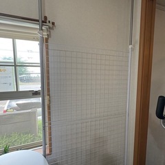 突っ張りパーテーション　