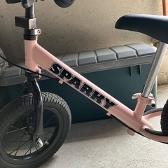お値下げ　SPARKY 薄ピンクキックバイクの画像