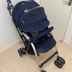 【美品】【コンビ 上位モデル】ディアクラッセ オート４キャス お...