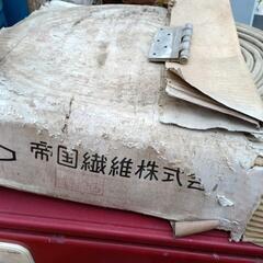消火用ホースで小物入れをの画像