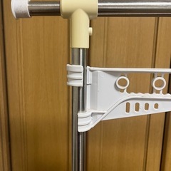 ハンガーラックの画像