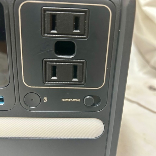 バッテリー 
Anker 521 Portable Power Station