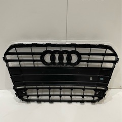 お値下げSALE！[極上]Audi A6 アウディA6 フロントグリル　中古相場¥8,000 クレジット決済可　の画像