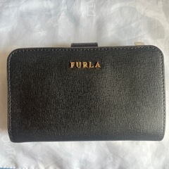 FURLA 二つ折り財布 の画像