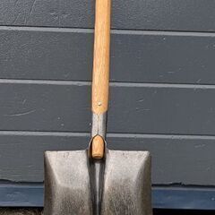 角スコップの画像