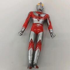 0612-102 ウルトラマンフィギュア