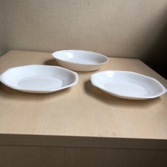 ヤマザキ春のパン祭り　景品のお皿3枚の画像