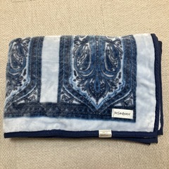 イヴ・サンローランアクリル100%毛布　140×200cm
