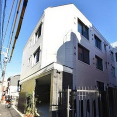 初期費用なんと14万円！！ 銀座線外苑前駅まで徒歩10分♪ さら...
