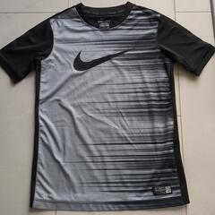 ナイキ　Ｔシャツ　130 サッカー