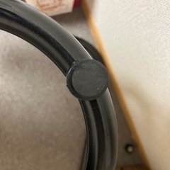 ほぼ新品　
ピアノスタンドの画像