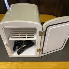 ポータブル保冷温庫 4L　WHC-4の画像