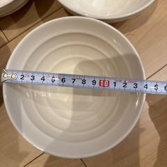 お皿の画像