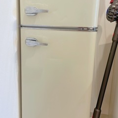 美品　レトロ　クリーム色　冷蔵庫