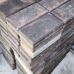 中古レンガ差し上げます(取りに来ていただける方)の画像