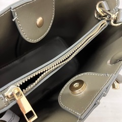 M【中古品】ZARA ザラ ミニシティバッグ カーキ ショルダーバッグ レディース カバンの画像