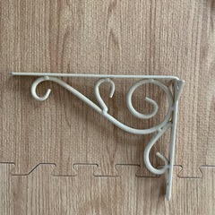 棚受け金具
の画像