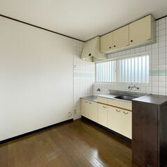 那珂川市「ヴィラージュ博多南205号室」博多南駅から徒歩8分　バス停からは徒歩1分！！　駐車場（軽・小型車限定）も空いてます！！　周辺に商業施設多数　エアコン − 福岡県