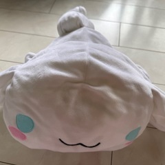 シナモンロール　ぬいぐるみ　クッション