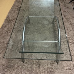 IDC大塚家具✨高級ガラステーブル《エクリプス・センターテーブル》 
