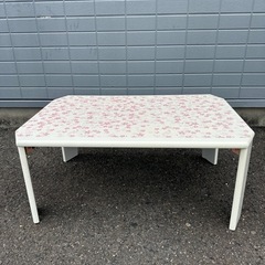 センターテーブル