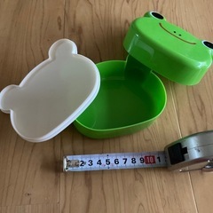 カエルの弁当箱の画像