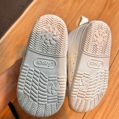 アシックス 白 上履き 防水 12.5cmの画像