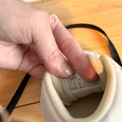 アシックス 白 上履き 防水 12.5cmの画像