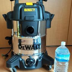 大型　乾湿両用 バキュームクリーナー 掃除機 デウォルト DeWALT 　訳ありの画像